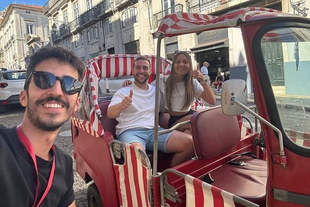 2h or 4h Lisbon Private Historical Tour by Tuk Tuk