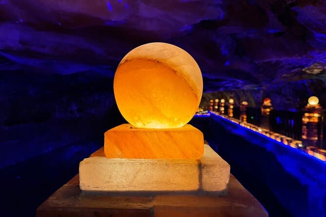 Unforgettable Lahore Day Trip: Temples, Salt Mines & Lakes