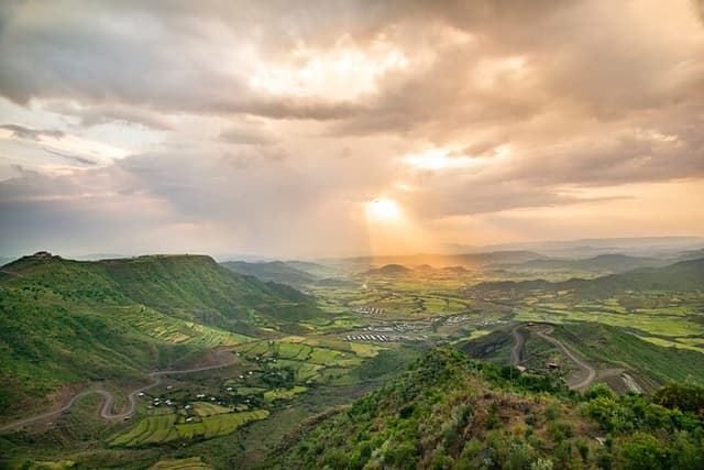 Hill-station & Heritage: Lonavala & Karla Caves Tour from Mumbai