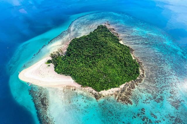 Phi Phi Island : Bamboo Island-Maya Bay-Pileh Lagoon by Speedboat