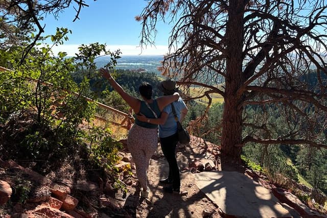 Private "Boulder Peaks & Wilderness Tours: Mallory Cave Trail"