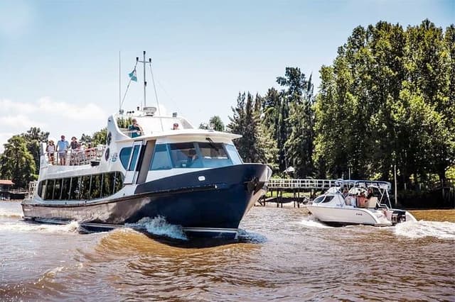 Full Day City Tour in Buenos Aires, Recoleta Cemetery and Tigre