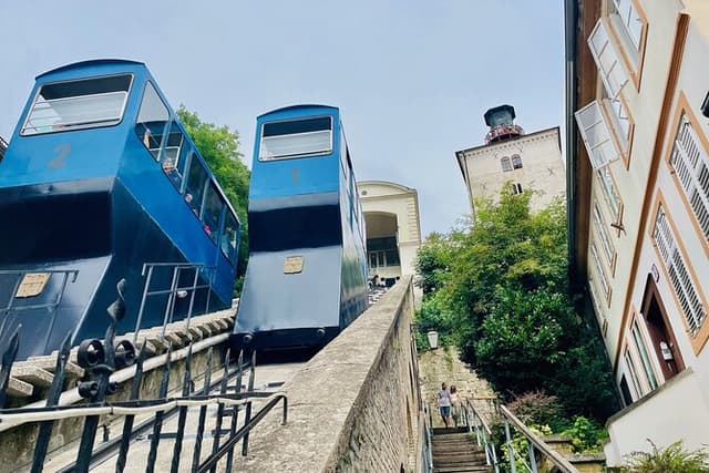 Zagreb Small-Group Walking Tour with WW2 Tunnels & Funicular