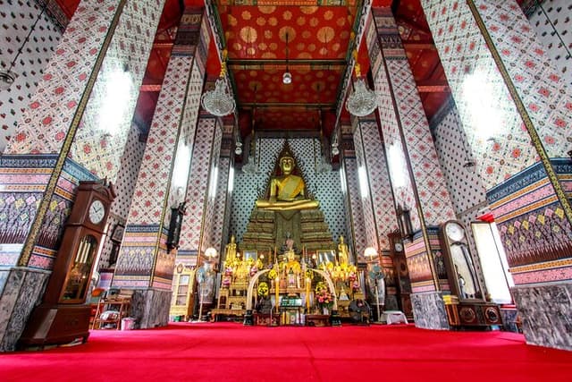 Explore Culture of Bangkok with Private Guide and Driver