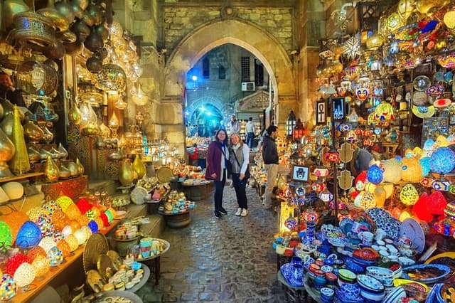 Khan Elkhalili Market Tour with Nile Felucaa Ride