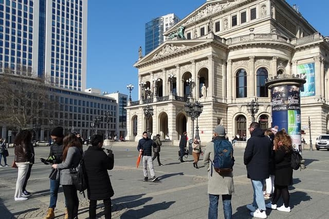 Frankfurt at your feet Discover the financial capital with experts