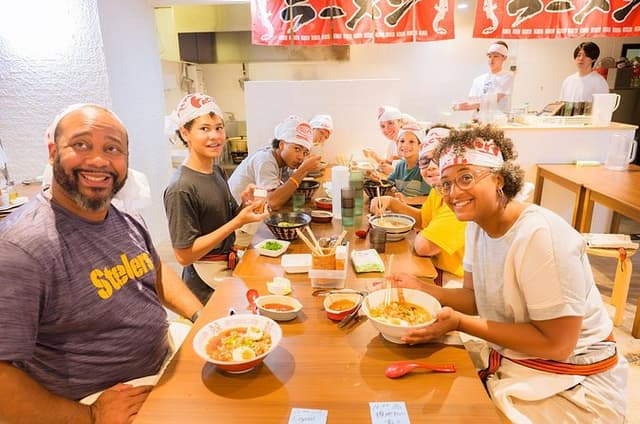 Kyoto Customized Tour & Ramen Making with Licensed Guide