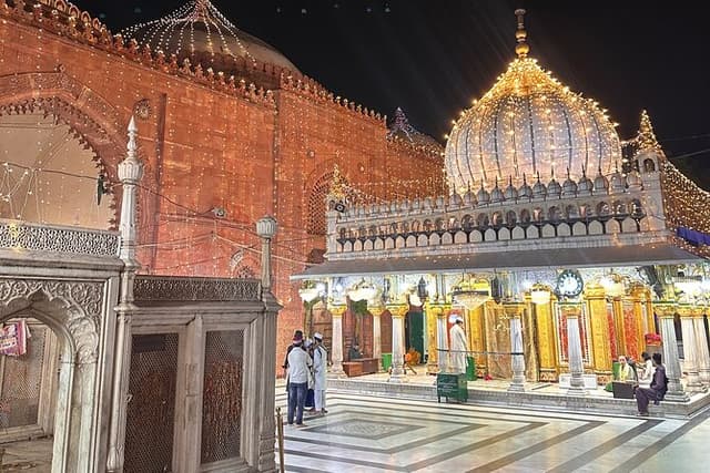 Saints and Royals of Delhi Private Tour