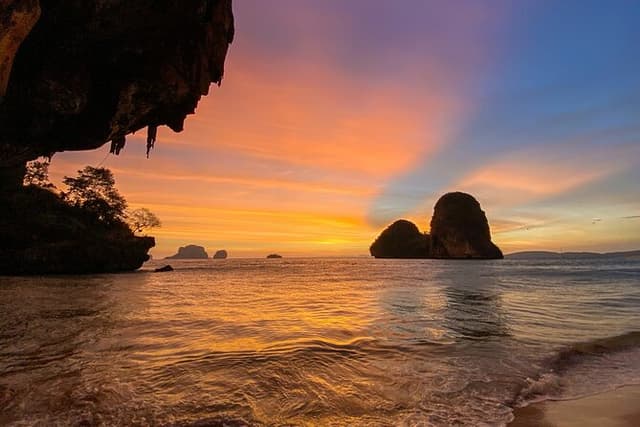 Krabi 7 Islands Sunset Tour with Bioluminescent Plankton + BBQ