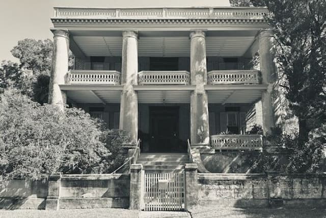 Haints and Haunts of the Sea Islands
