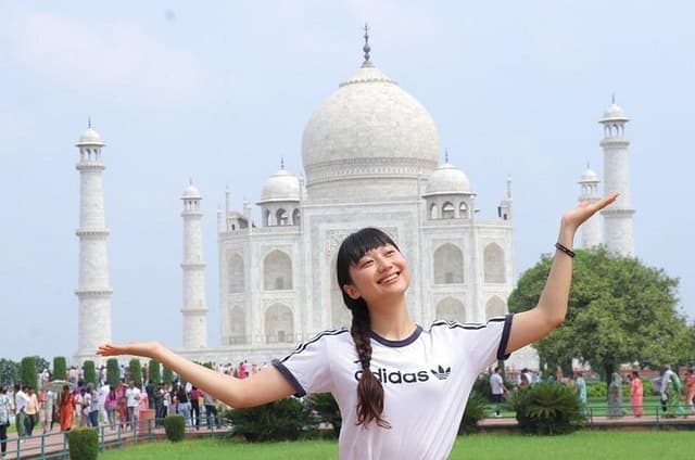 Taj Mahal Tour from Delhi by Express Train (Viator Award Winner)