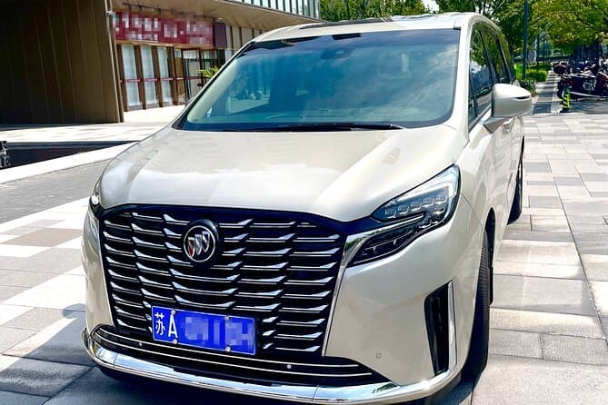 Effortless Transfers: Arrive in Style in Nanjing