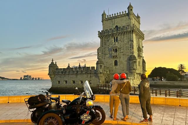 From Lisbon to the ocean: ferry, villages & views