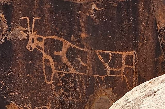 Discover Split Rock and Land of Madian from Tabuk 