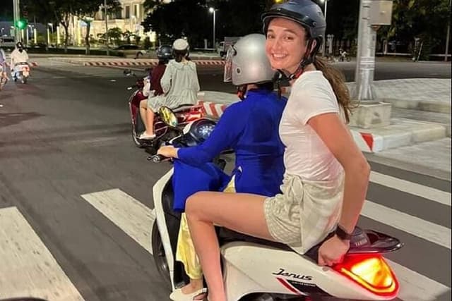 Da Nang Food Tour Motorbike & Craft Beer By Ao Dai Lady Rider