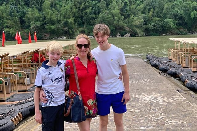 Li River Cruise with bamboo Rafting & Xianggong Hill Private Tour
