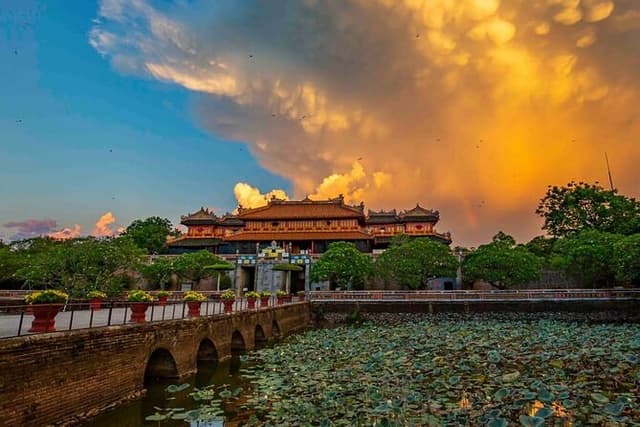 Hue Private Car Tour – Create Your Own City Experience
