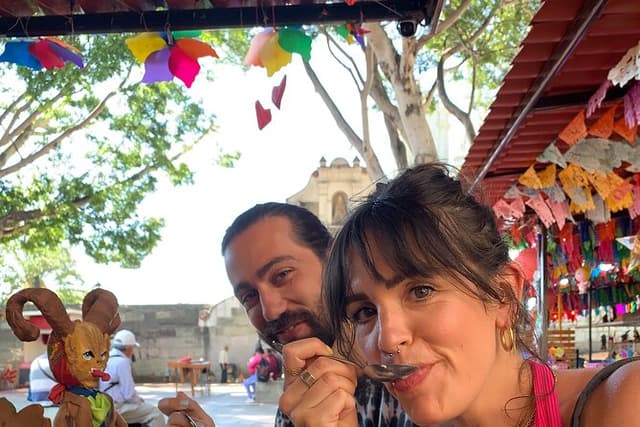 Street Food and 3 Markets Tour, Meat or Veggie Options