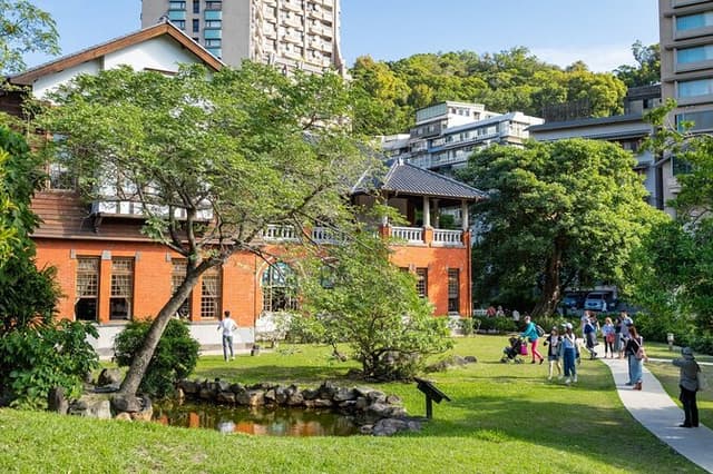 Taiwan TST : Private Tour Taipei, Yangmingshan, Beitou, Tamsui