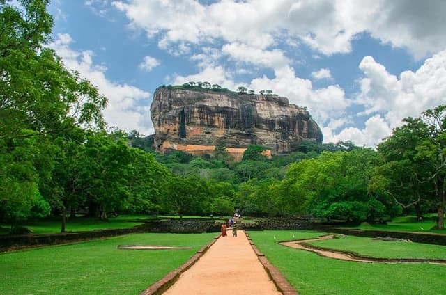 Sigiriya and Dambulla Day Tour from Kandy
