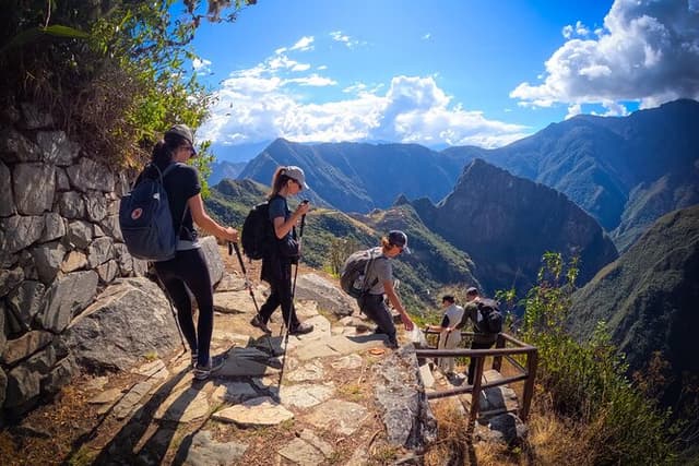 2-Day Short Inca Trail Hike to Machu Picchu