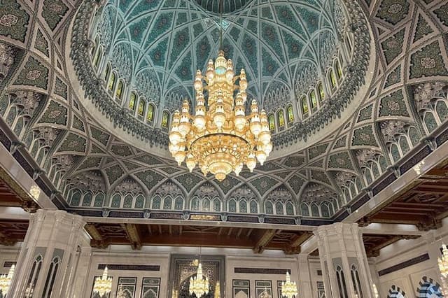Muscat Hidden Gems Private City Tour with Different Languages