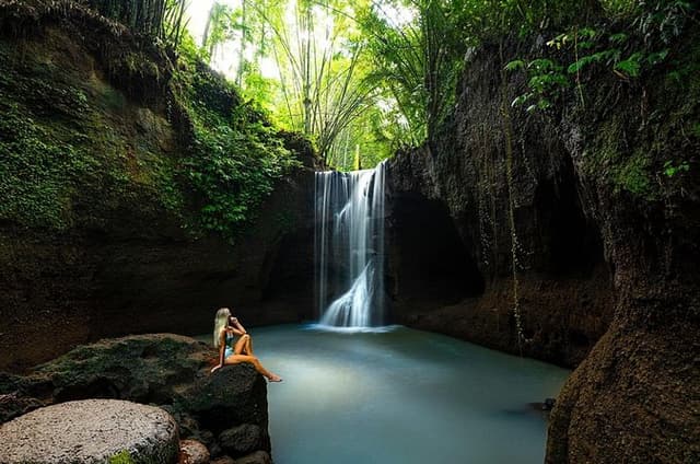 Bali Blue Lagoon Snorkeling and Waterfall Day Tour with Lunch