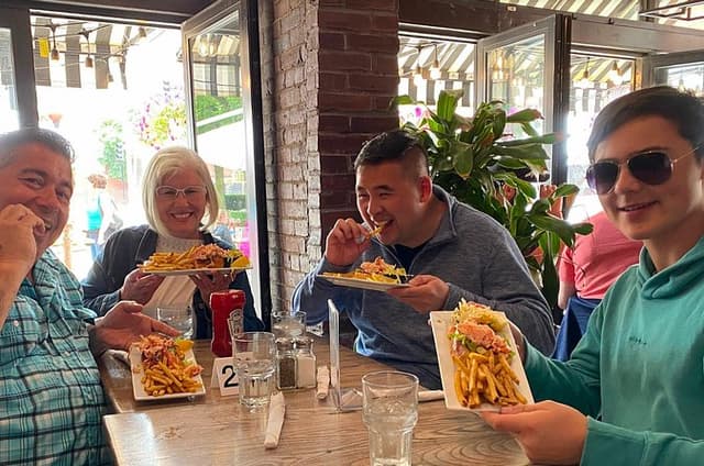 A Taste of the Freedom Trail: Iconic Boston Food & History Tour
