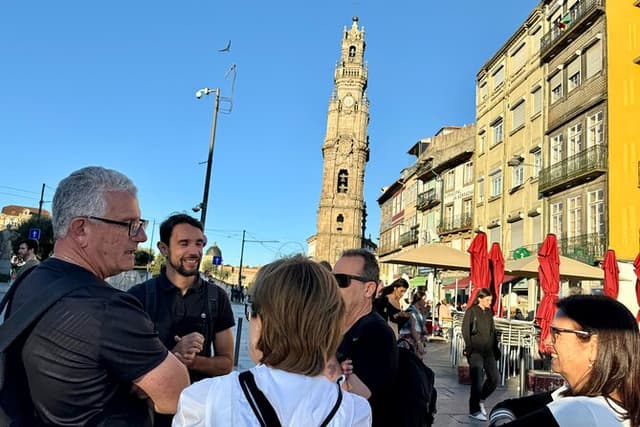 Porto Private Walk with a Local Realtor and Tasting
