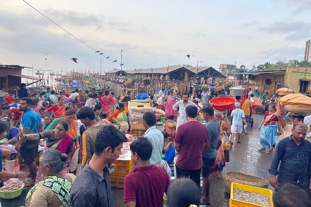 Authentic Mumbai All Day Market Tour with a Mumbaiker