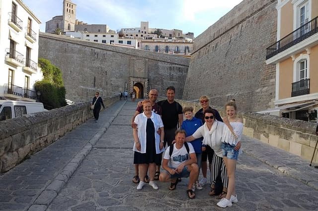 OFFSHORE Private Guided Tour in Ibiza -Unesco old town & beaches