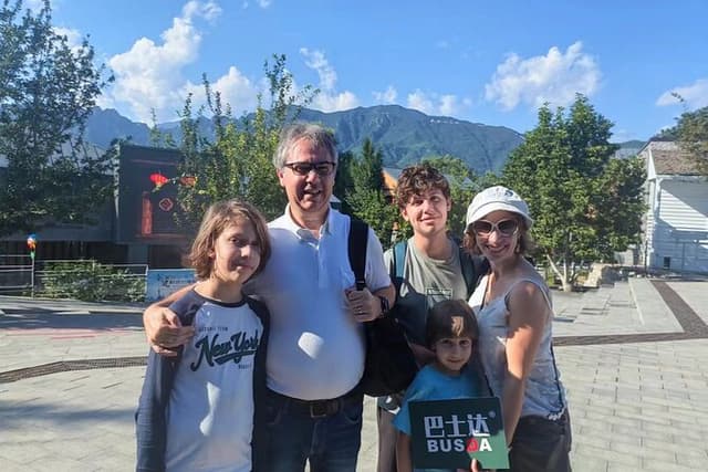 BusDa-Full-Day Bus Trips: Mutianyu, Summer & Old Summer Palaces
