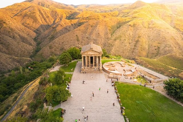 Garni Geghard Symphony of Stones Lavash Baking Tour from Yerevan