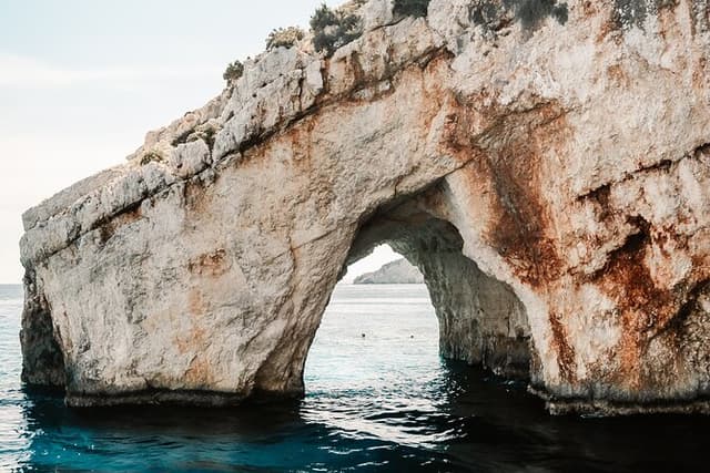 Zakynthos: Shipwreck Beach & Blue Caves Guided Boat Tour
