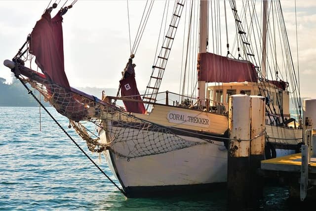 Sydney Harbour Overnight Cruise with Onboard Accommodation