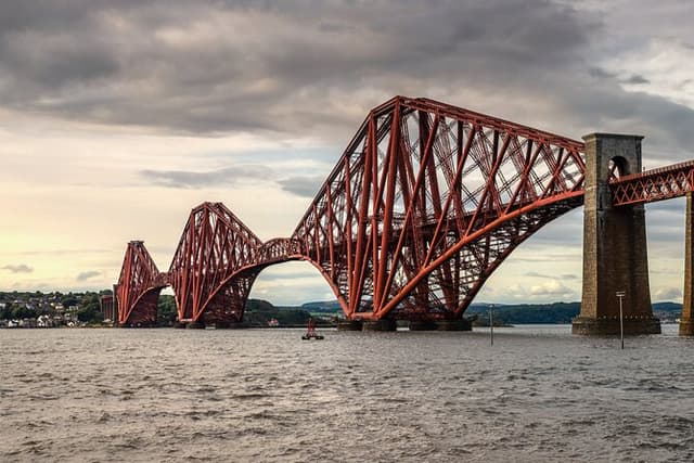 Hairy Coos & Highland Views: A Short Day Escape from Edinburgh