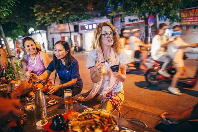 Eat Like a Local: Hanoi Street Food Adventure