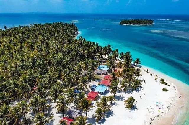 San Blas Islands, 4-Island Tour All-Inclusive Welcome Cocktail