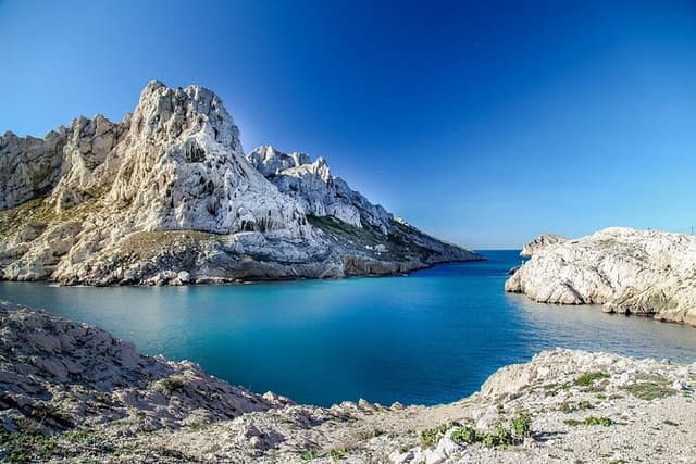 Sightseeing Tour of Marseille with a Private Driver