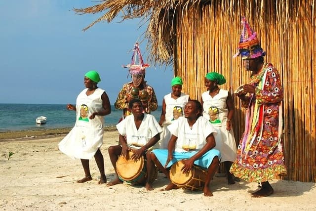 Roatan Garifuna History & Mangrove Tour Combo