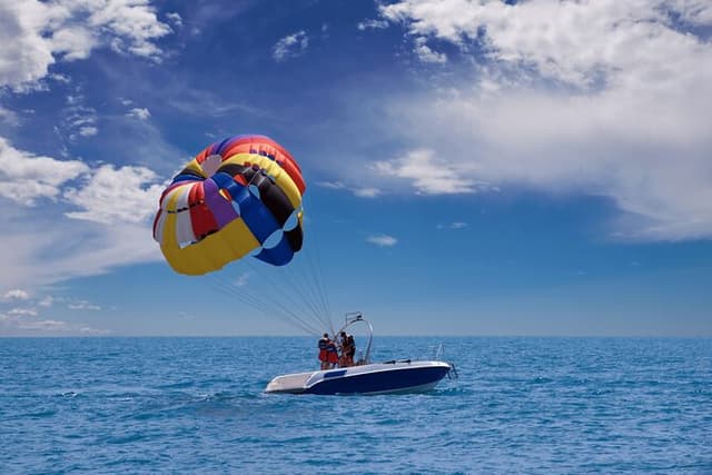 Pattaya Coral Island Tour with Indian Lunch and Hotel Transfer
