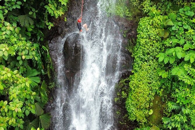 Compare Top-Rated La Fortuna Canyoning Tours