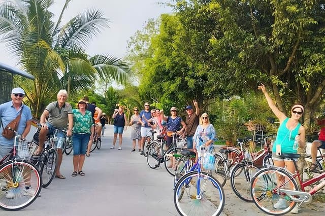 Cai Rang Floating Market Tour & Rural Cycling