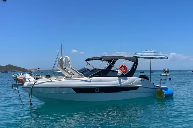 Private Boat Tour through the beautiful beaches and islands of Búzios