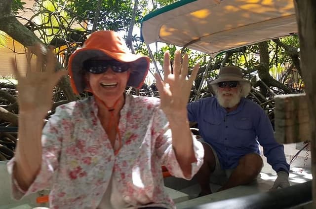 Private Tour on Roatan with a Professional Guide