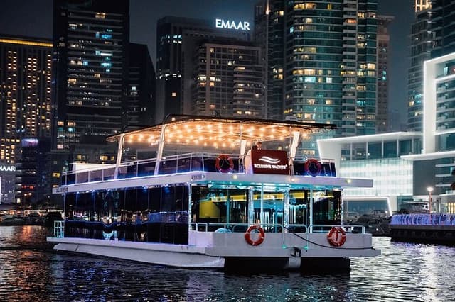 Dubai: 1-Hour Ain Boat Sightseeing Cruise