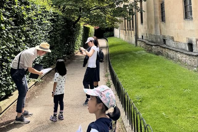 Discover Oxford University with Recent Graduate