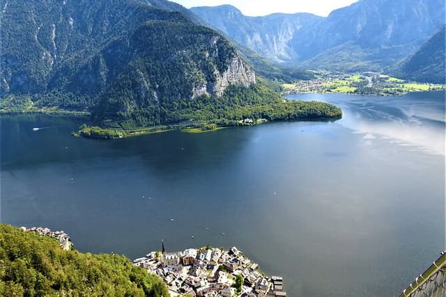 Full Day UNESCO Hallstatt, Austrian Lakes and Mountains Tour