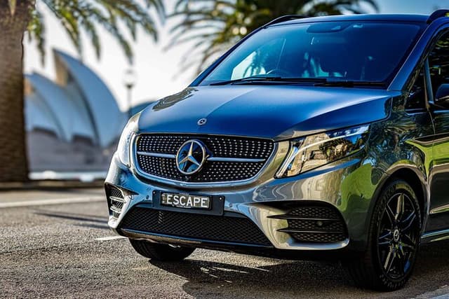 Private Sydney Tour: The Ultimate Mercedes V-Class Escape