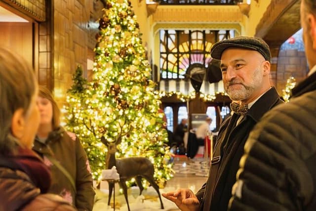 Vancouver Holiday History and Hot Chocolate Tour